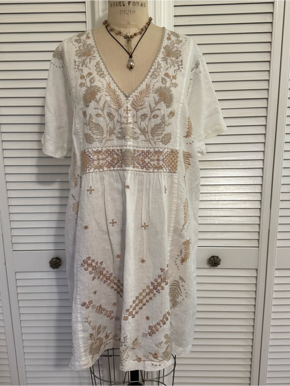 Johnny Was White Linen Dress with Beige Floral Embroidery